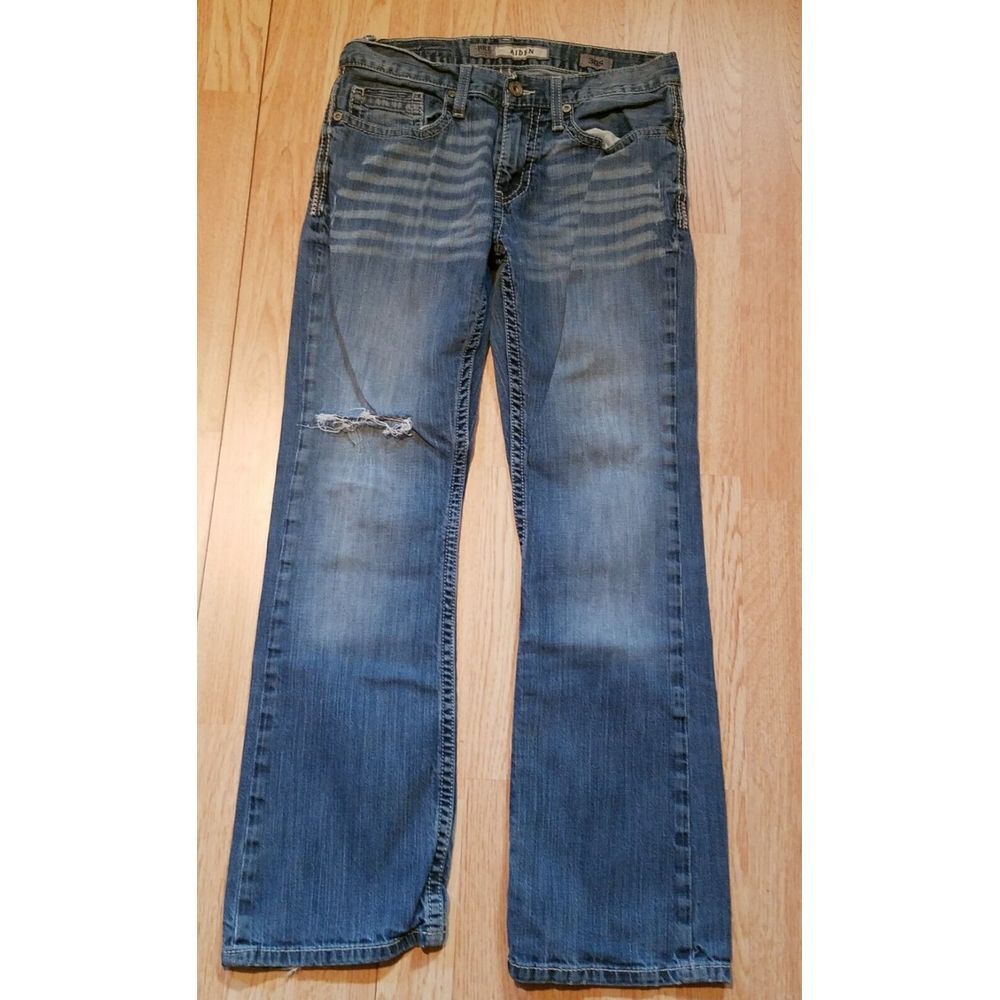 BKE Aiden Straight Leg Jeans Mens 30S (30X30) Medium Wash Distressed Embroidered